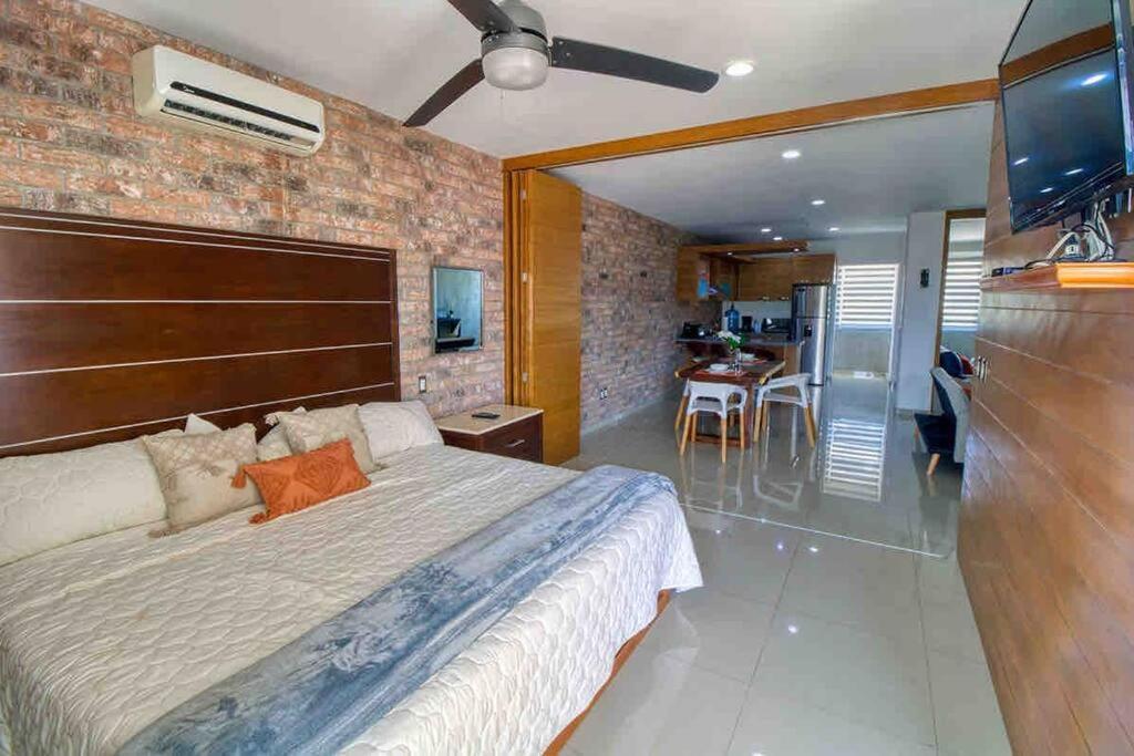 2 Bd Loft In Versalles, Walk To The Beach! * Puerto Vallarta