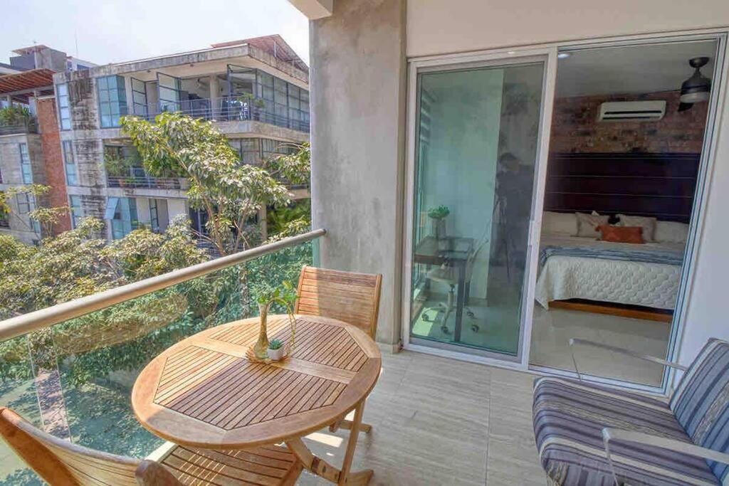 Apartment 2 Bd Loft In Versalles, Walk To The Beach! Puerto Vallarta