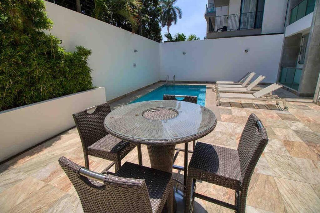 2 Bd Loft In Versalles, Walk To The Beach! * Puerto Vallarta