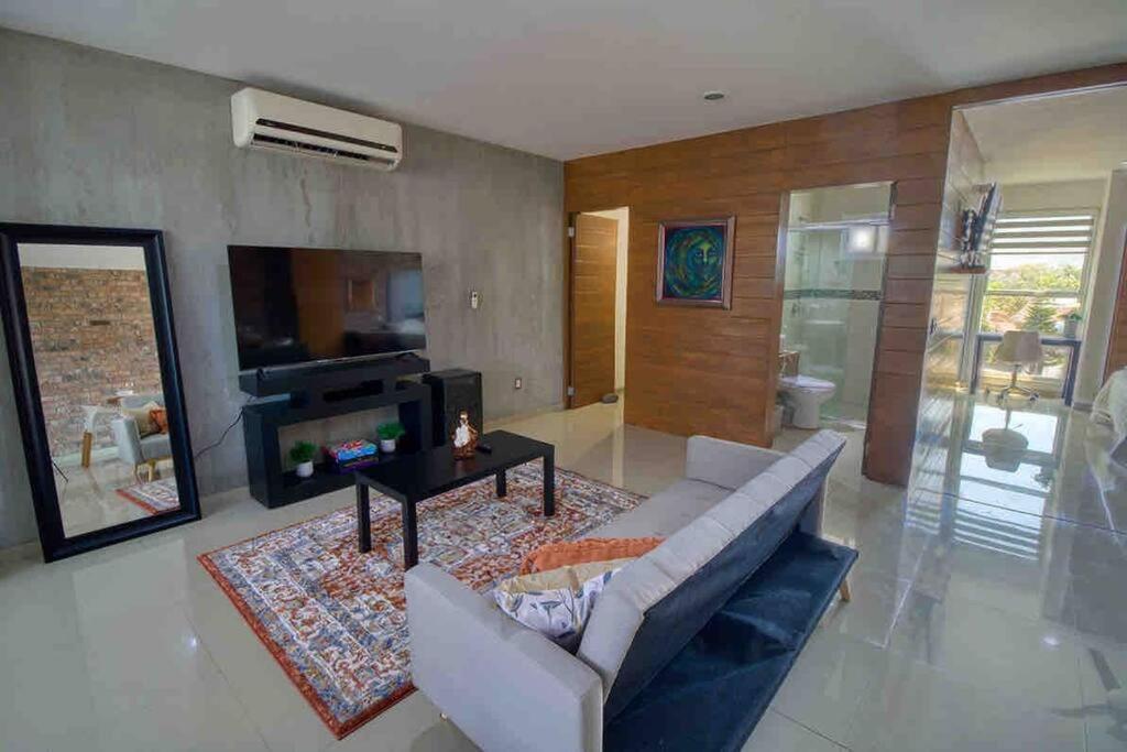 2 Bd Loft In Versalles, Walk To The Beach! * Puerto Vallarta
