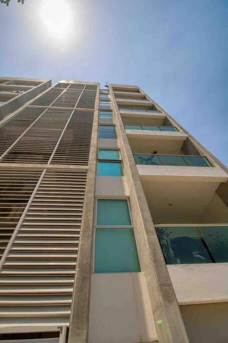 2 Bd Loft In Versalles, Walk To The Beach!