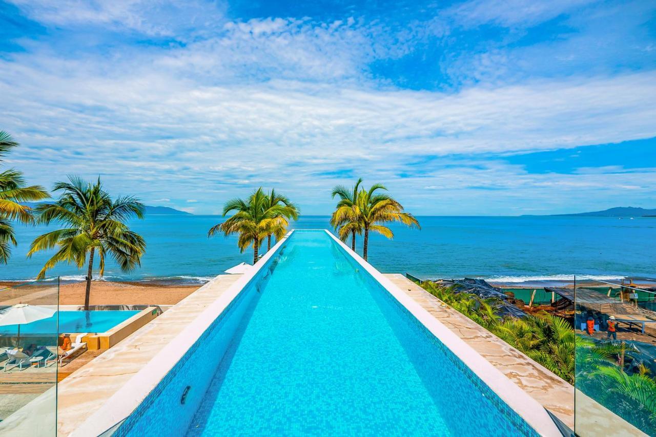 Harbor 171 Oceanfront Residences #13011 *