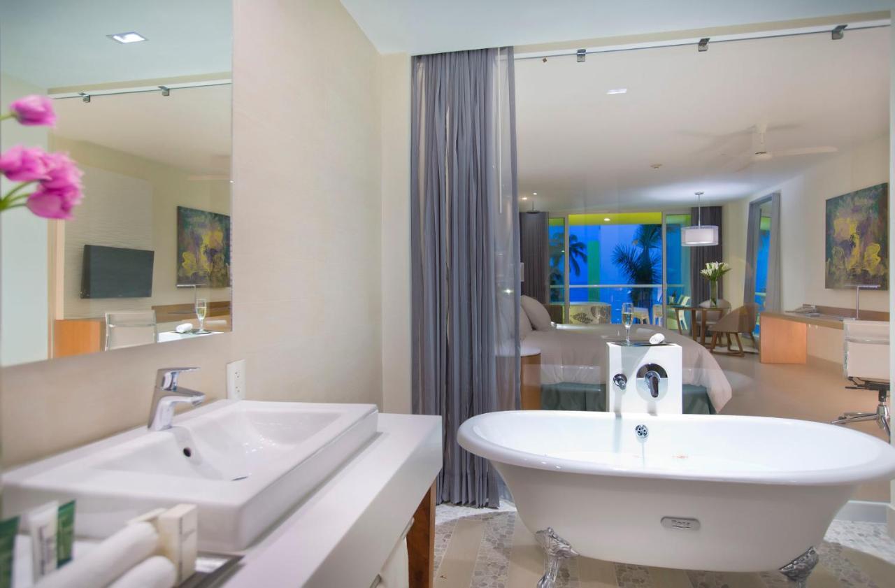 Krystal Grand (adults Only) Hotel Puerto Vallarta