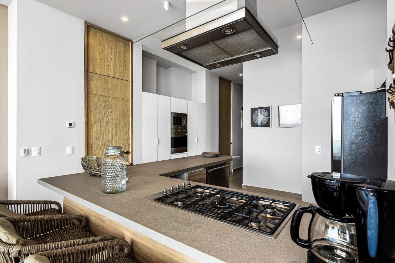 Harbor 171 Oceanfront Residences #14001 Ph
