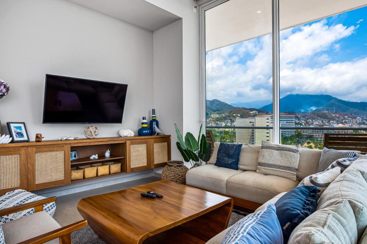 Harbor 171 Oceanfront Residences #14001 Ph Puerto Vallarta