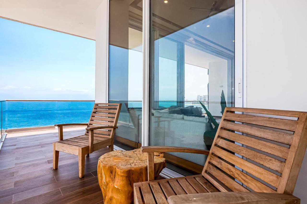 Harbor 171 Oceanfront Residences #14001 Ph * Puerto Vallarta