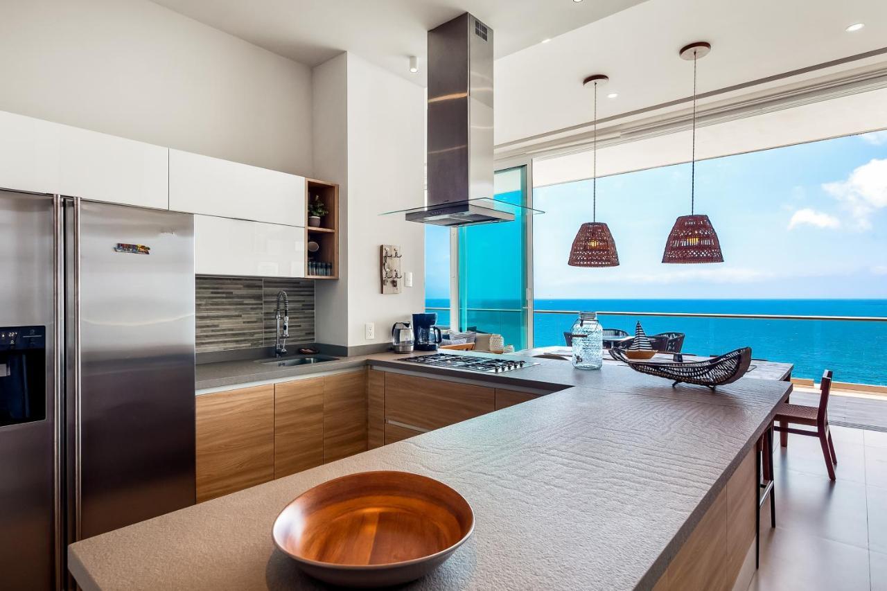 Harbor 171 Oceanfront Residences #14001 Ph *
