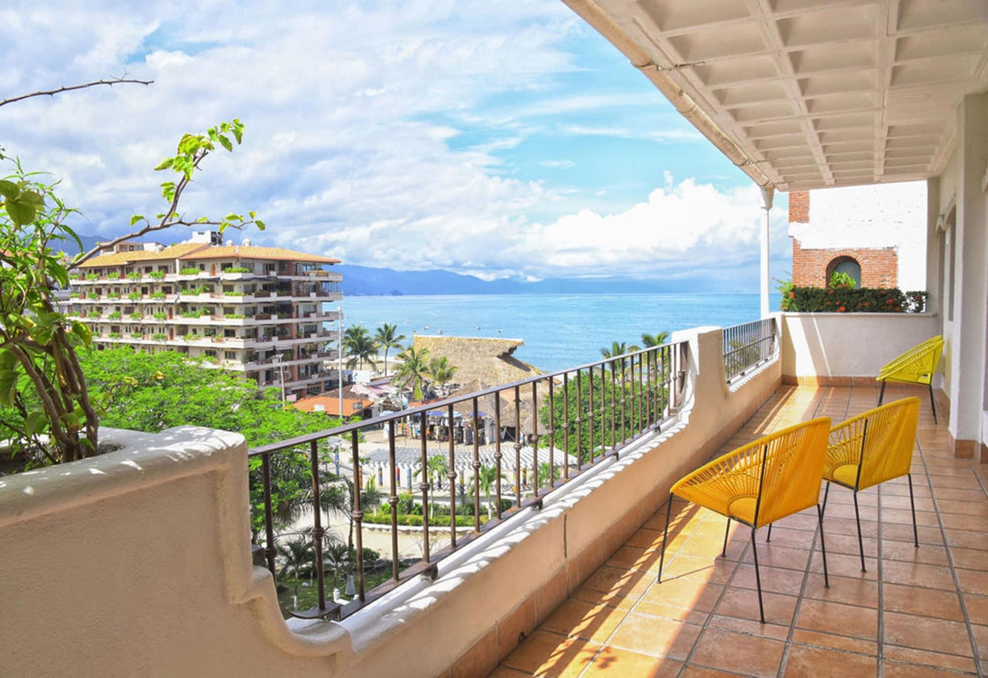 Eloisa Hotel 2*