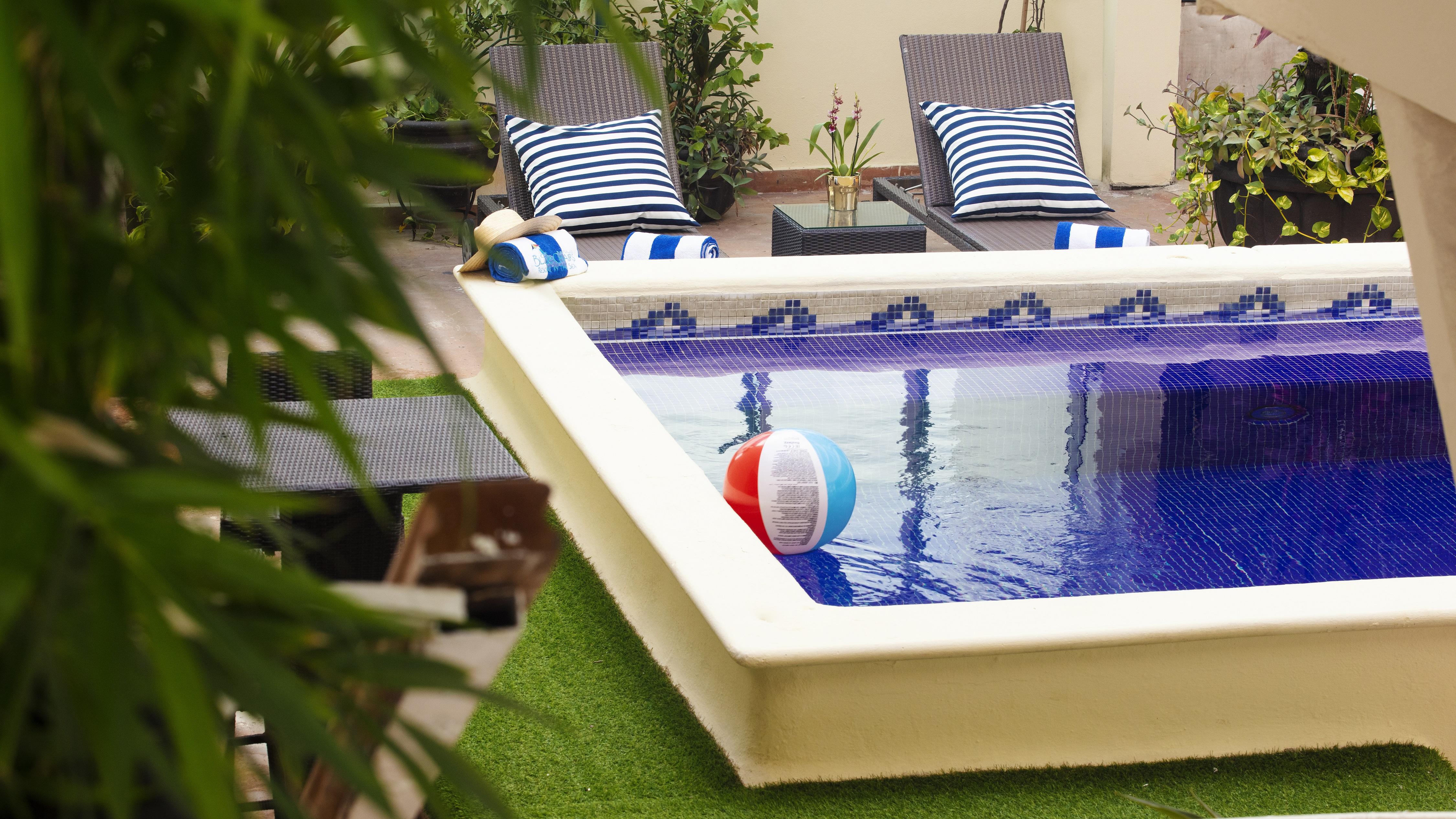 Hotel Blue Chairs Beachfront - Adults Only 3*