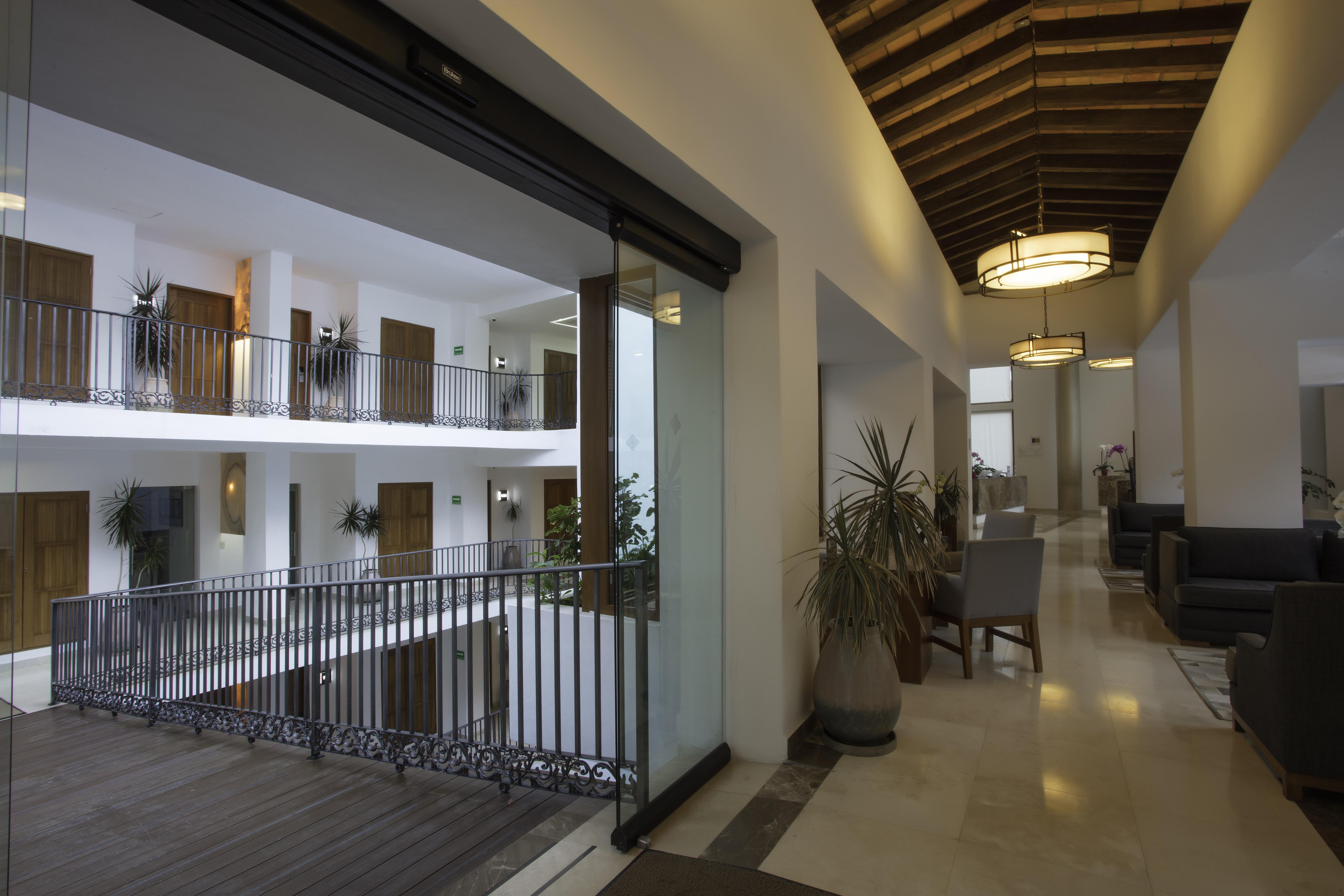 Resort Almar Luxury Lgbt Front Experience (adults Only)