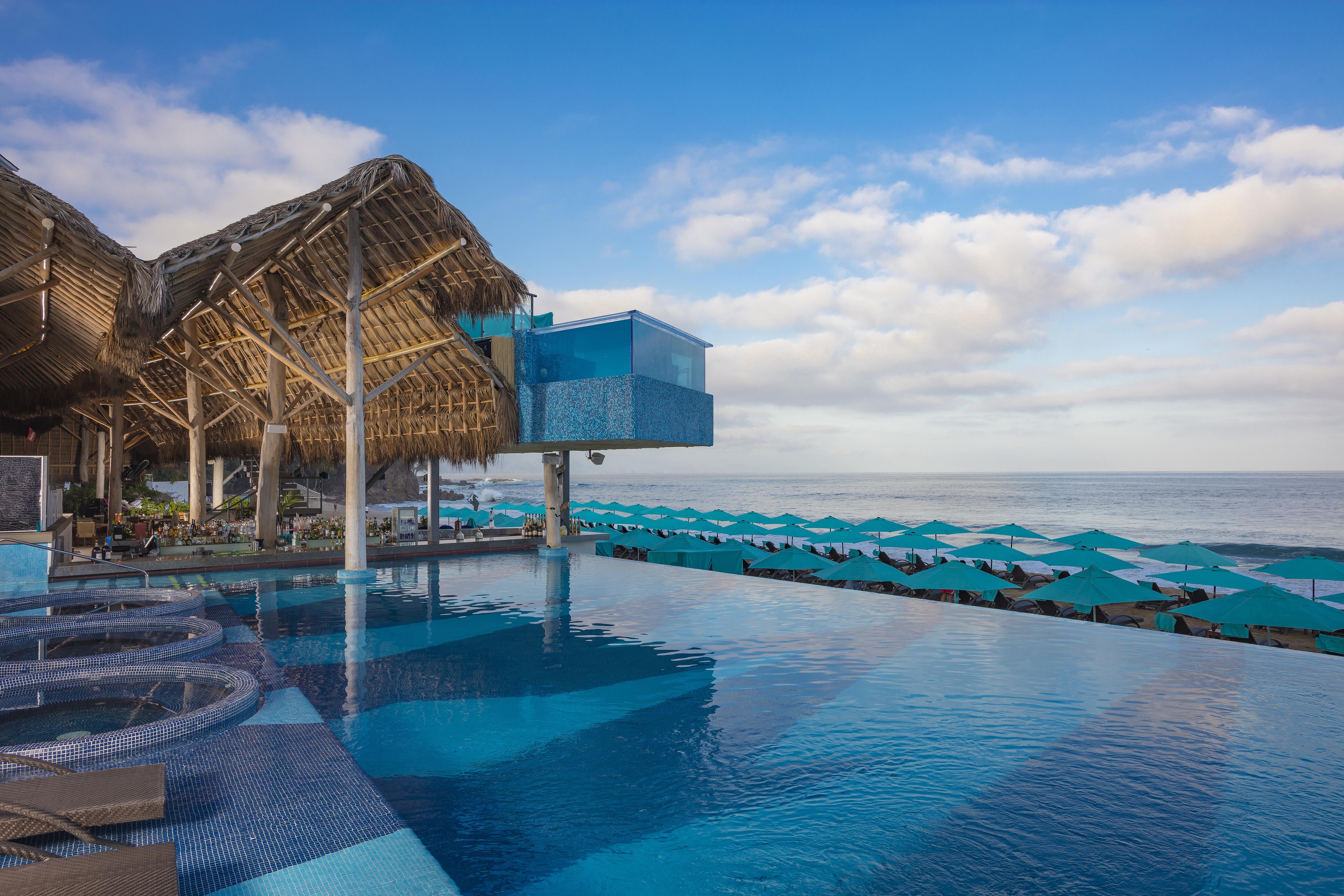Almar Luxury Lgbt Front Experience (adults Only) Resort Puerto Vallarta