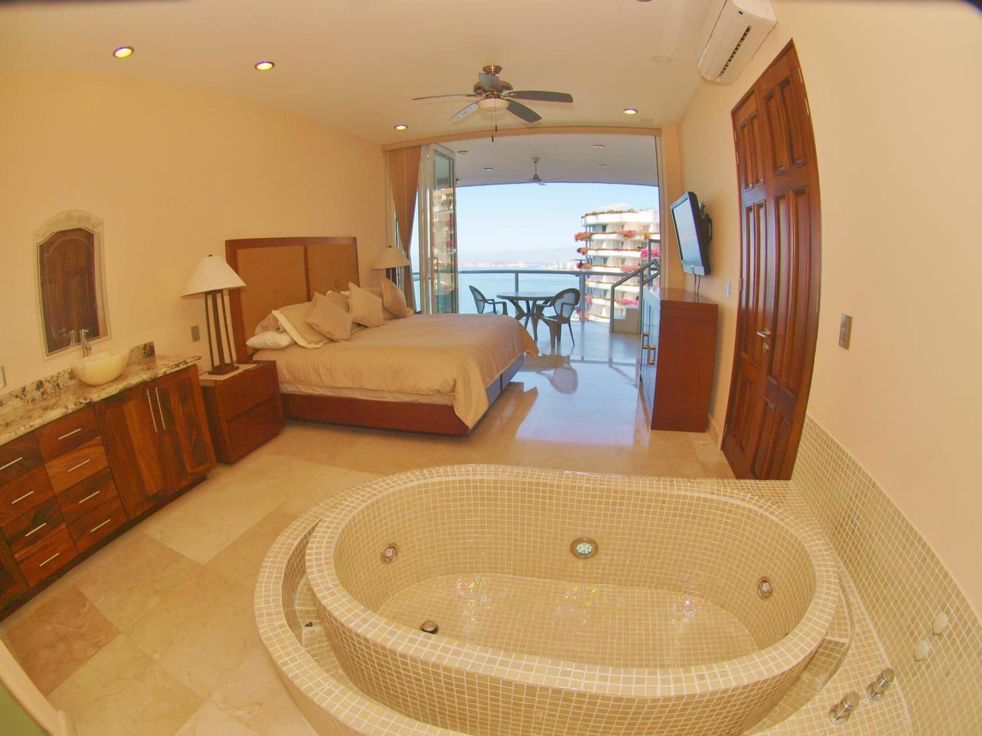 Mondavi Hotel 4*