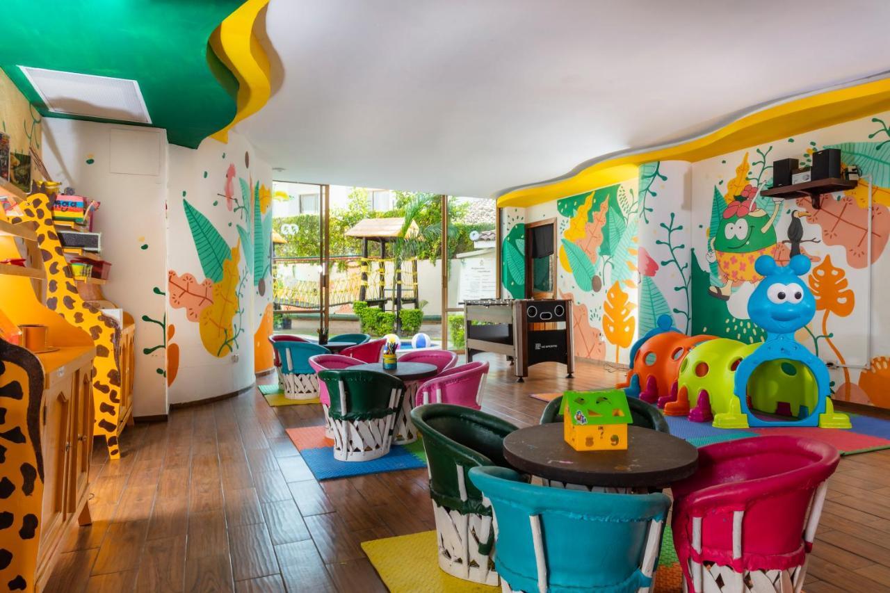 Hotel Palmas By The Sea 4*