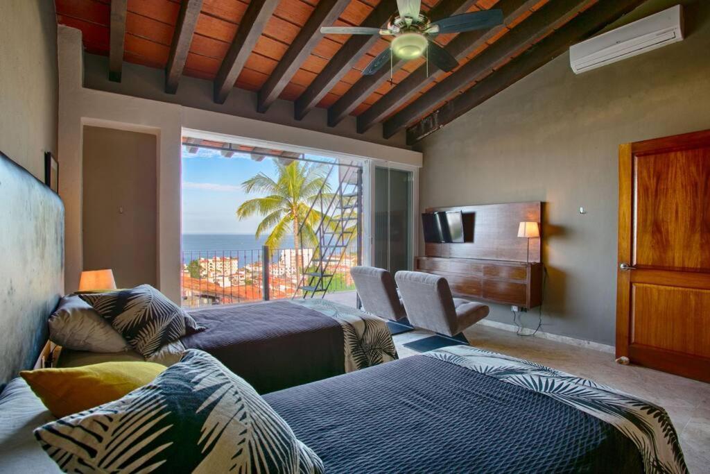 Holiday home Stunning Ocean Views, Ecuador, Centrally Located *