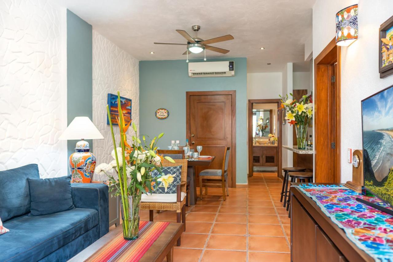 Romantic Zone Alta Vista 1 Bedroom, 2 Bed, 2 Bath, Caracol 2 * Puerto Vallarta