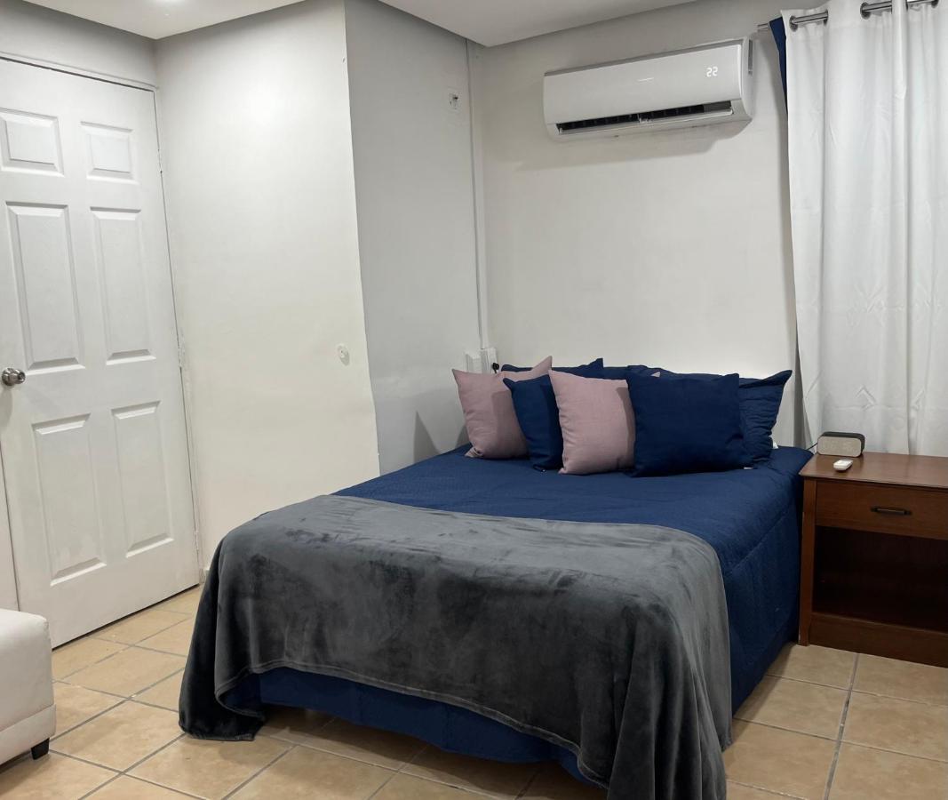 La Puerta Blanca #4 Apartment *