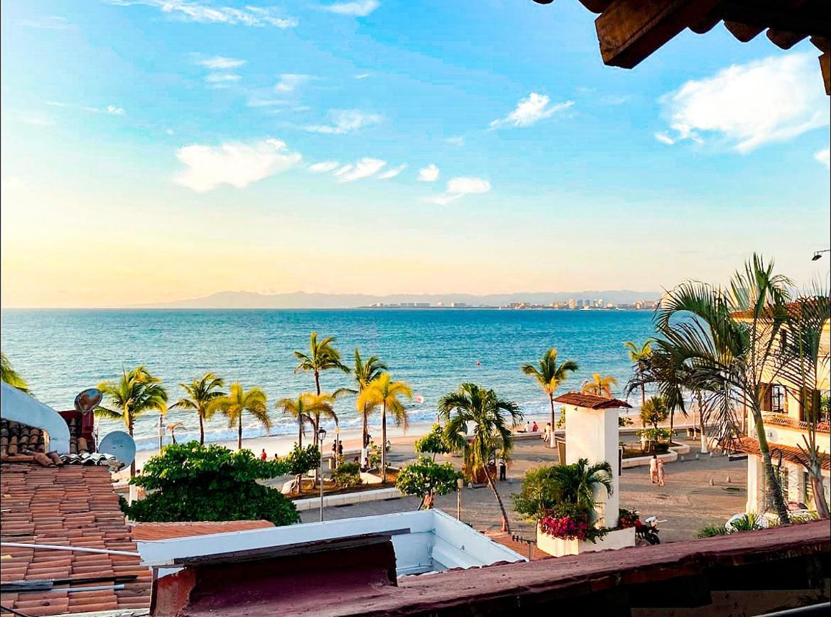 Casa Iyari Malecon *