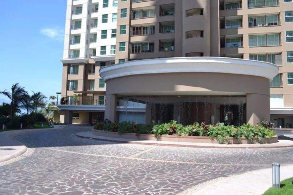 Grand Venetian-condo * Puerto Vallarta