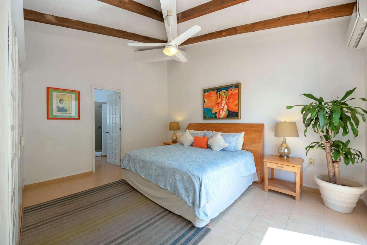 Villa Beachfront Salinas House *