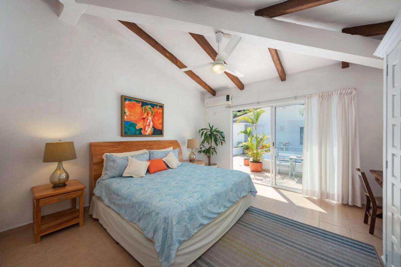 Villa Beachfront Salinas House