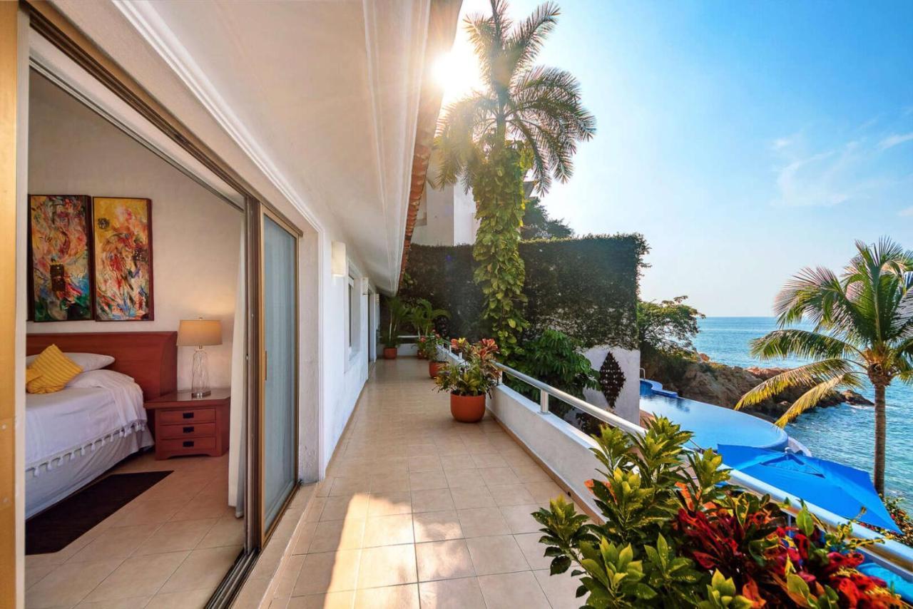 Beachfront Salinas House *