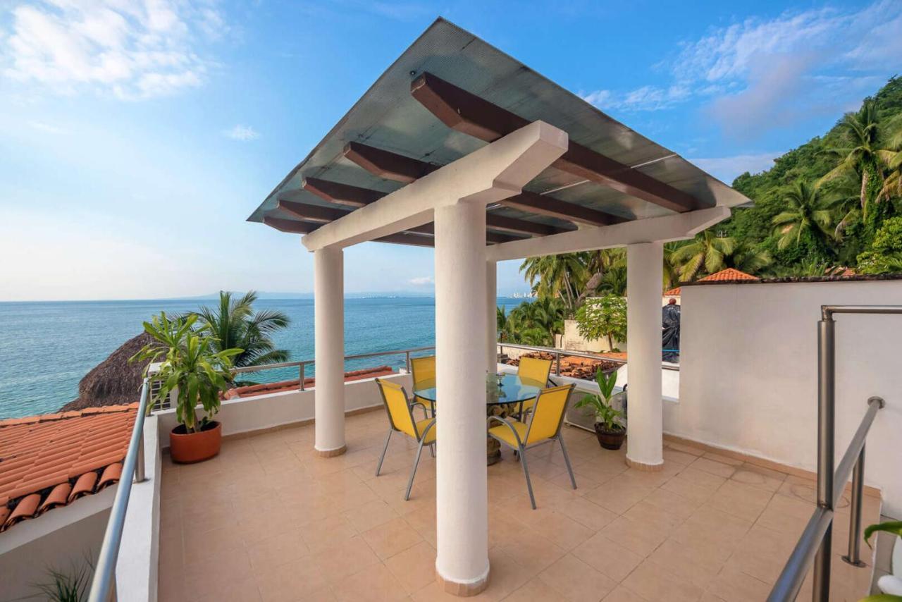 Beachfront Salinas House *
