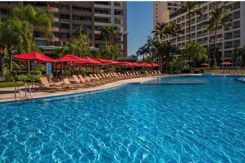 Front~ Jacuzzi ~ Spectacular Ocean Views Apartment *