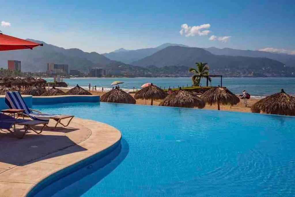 Front~ Jacuzzi ~ Spectacular Ocean Views Apartment Puerto Vallarta