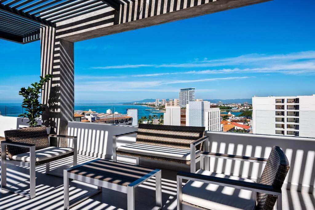 A Few Breezy Steps To The ~luxurious Stay~ Apartment