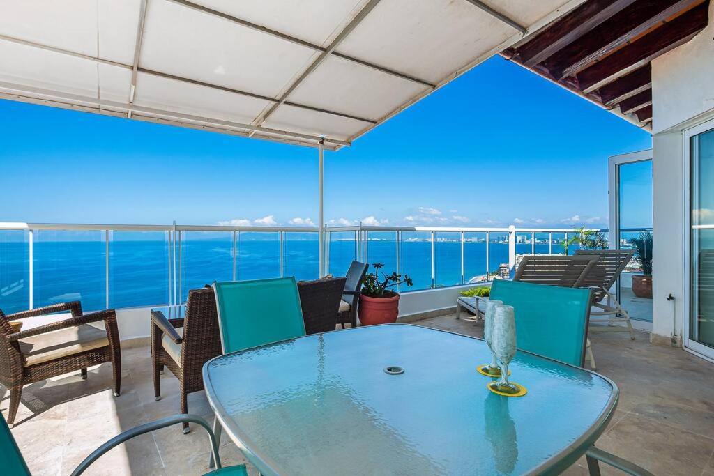 Stunning Views~2 Min-romantic Zone~free Transport~ Puerto Vallarta