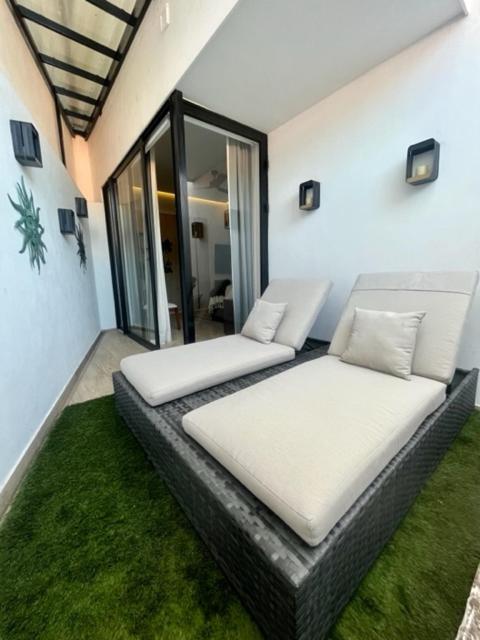 Luxury Condo-in The Heart Of Zona Romantica, Steps From Restaurants, Shops And Nightlife *