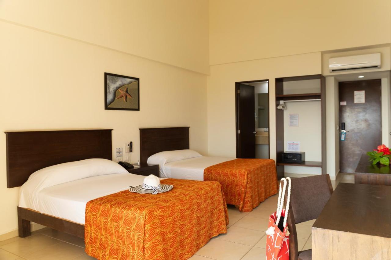 Costa Club Punta Arena - Desayuno Buffet Incluido Hotel 3*