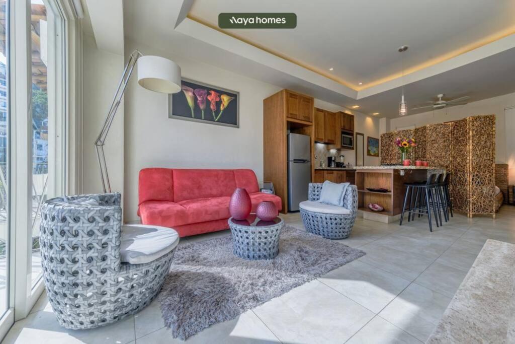 Apartment Chic W/rooftop Pool - Ocean View - King Bed