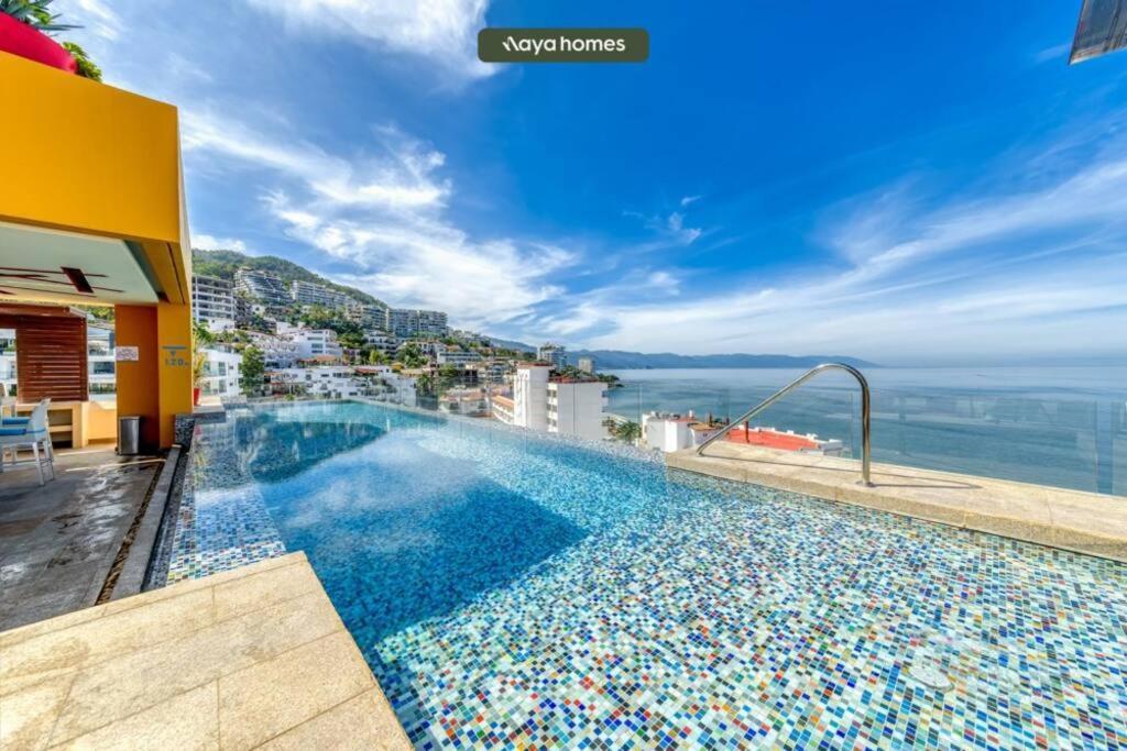 Apartment Chic W/rooftop Pool - Ocean View - King Bed Puerto Vallarta