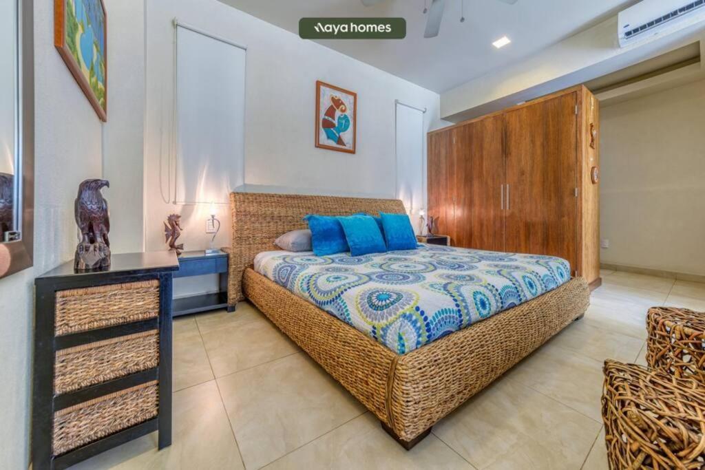 Chic W/rooftop Pool - Ocean View - King Bed