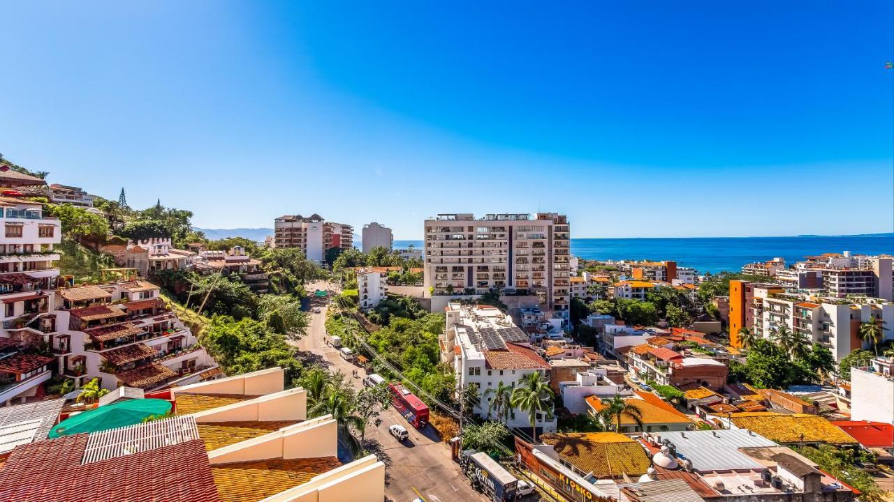 1008 - Soho Pv 2 Bedroom Rooftop Pool Apartment *