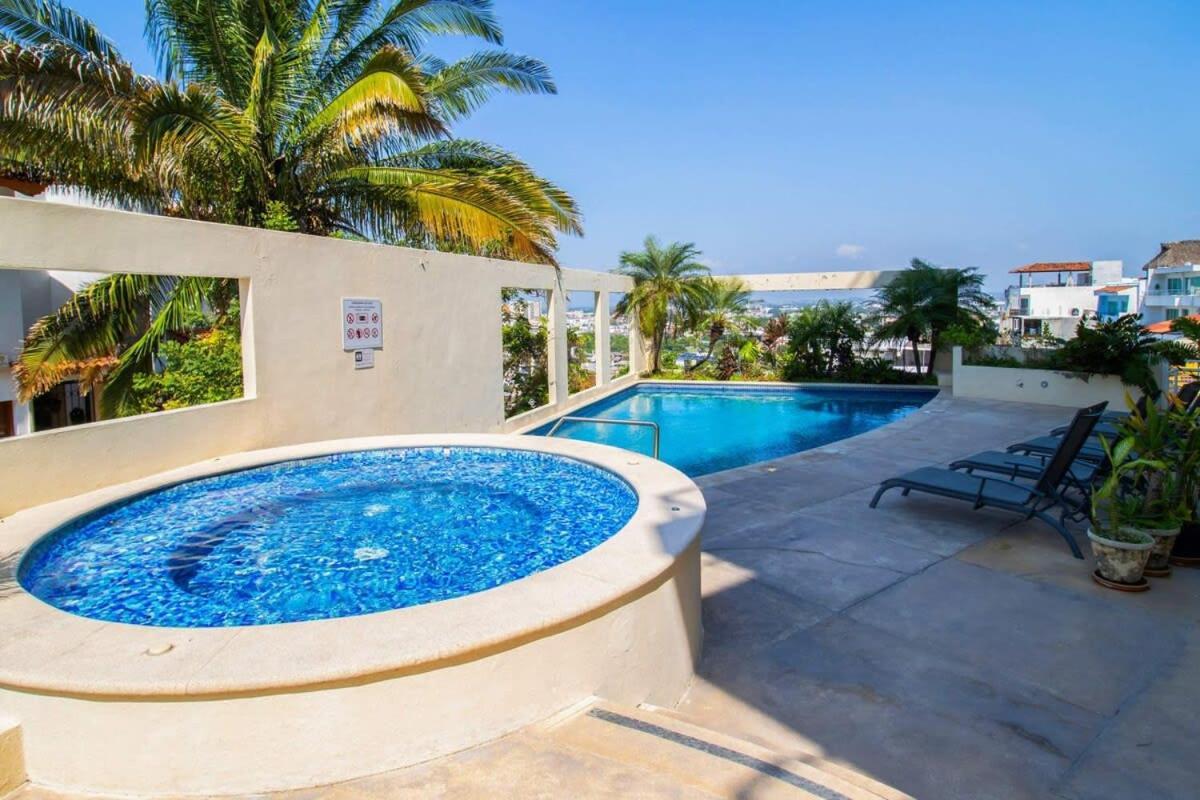 Ocean Views Pool Whirlpool Gym Beach 7 Blocks *
