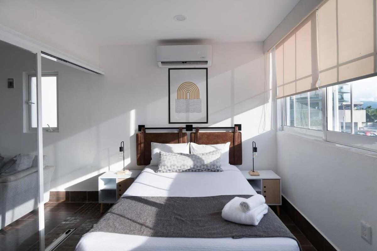 2 Bedroom Penthouse Paradise Near The Apartment *