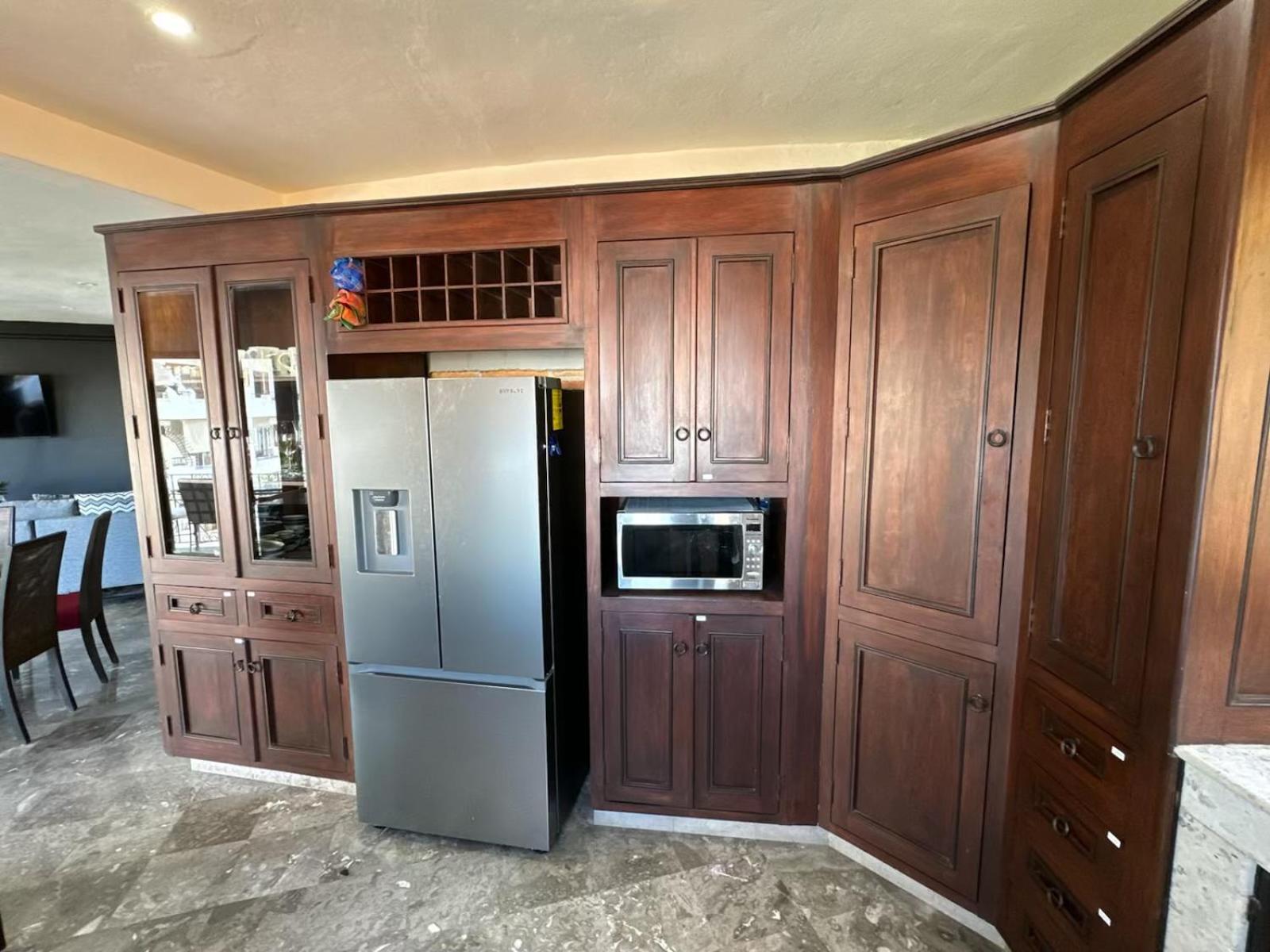 New Listing Zona Romantica, 2bd, 3 Bath *