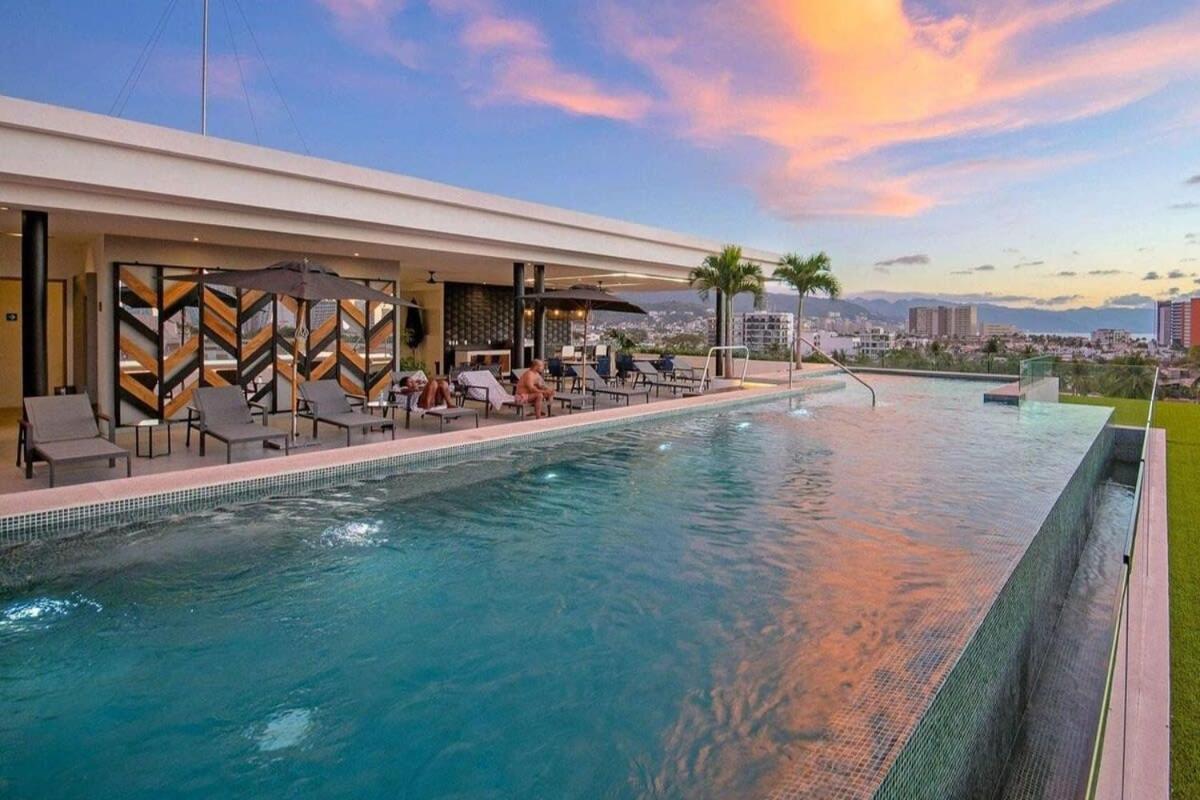 Roma 240 Rooftop Pool Bbq Amazing Views Apartment Puerto Vallarta