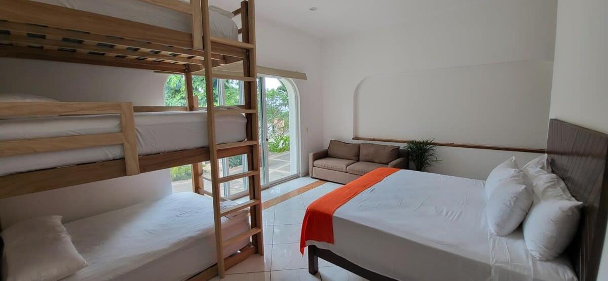 Villa Martha Garza Blanca - Private Heated Pool *