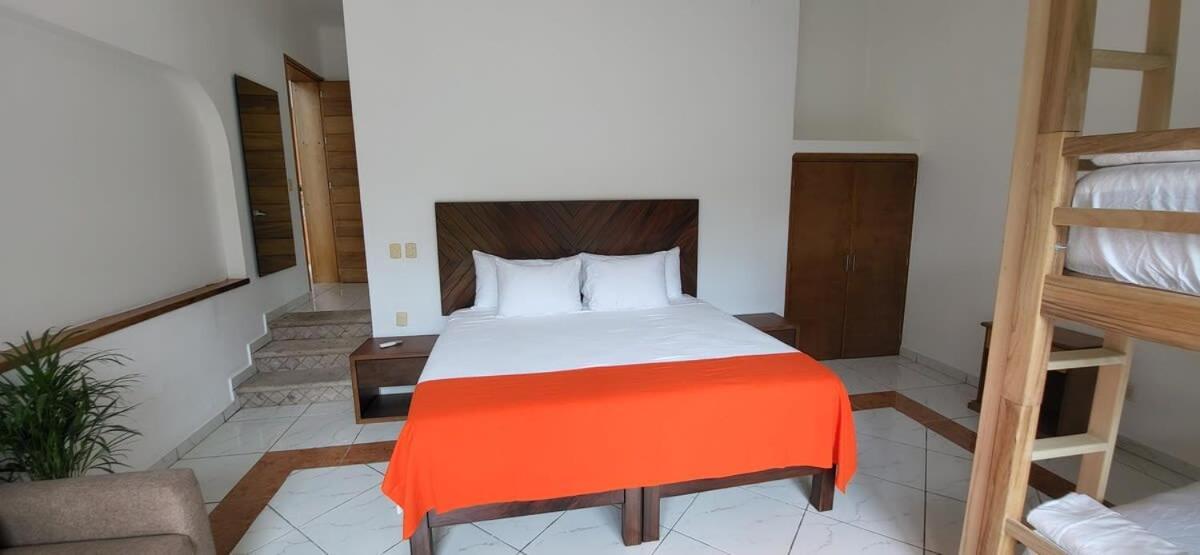 Martha Garza Blanca - Private Heated Pool Villa