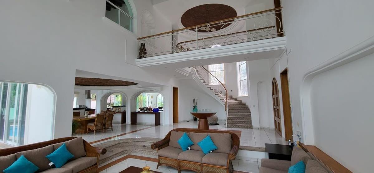 Martha Garza Blanca - Private Heated Pool Villa *