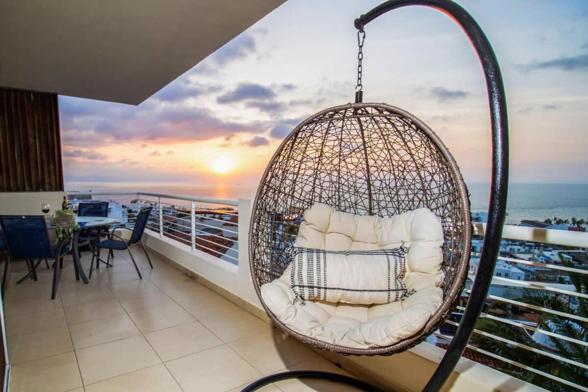 Ocean Views Pool Whirlpool Gym Beach 7 Blocks Apartment
