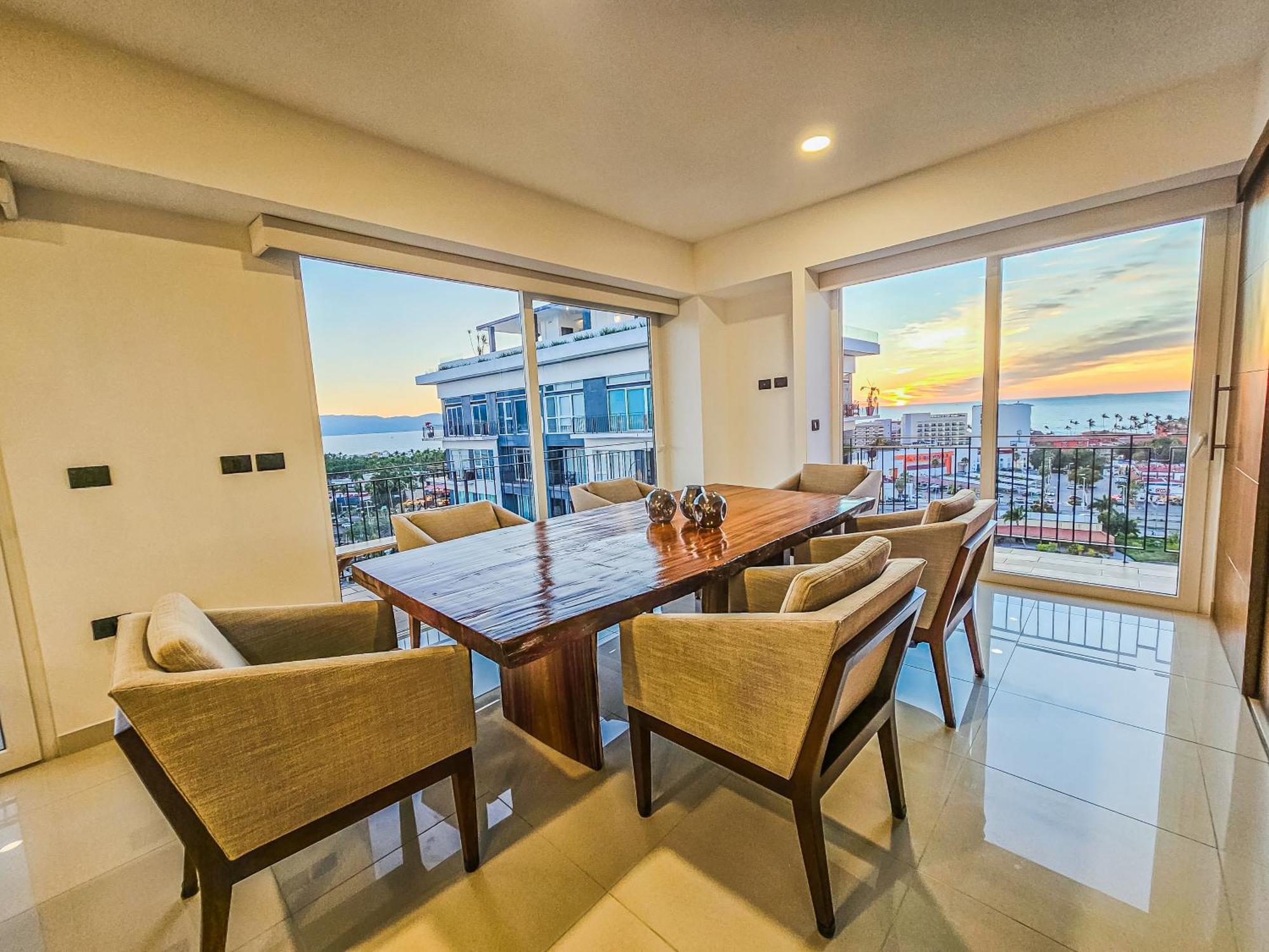 Endless Summer 1201 Zoho Skies Apartment *