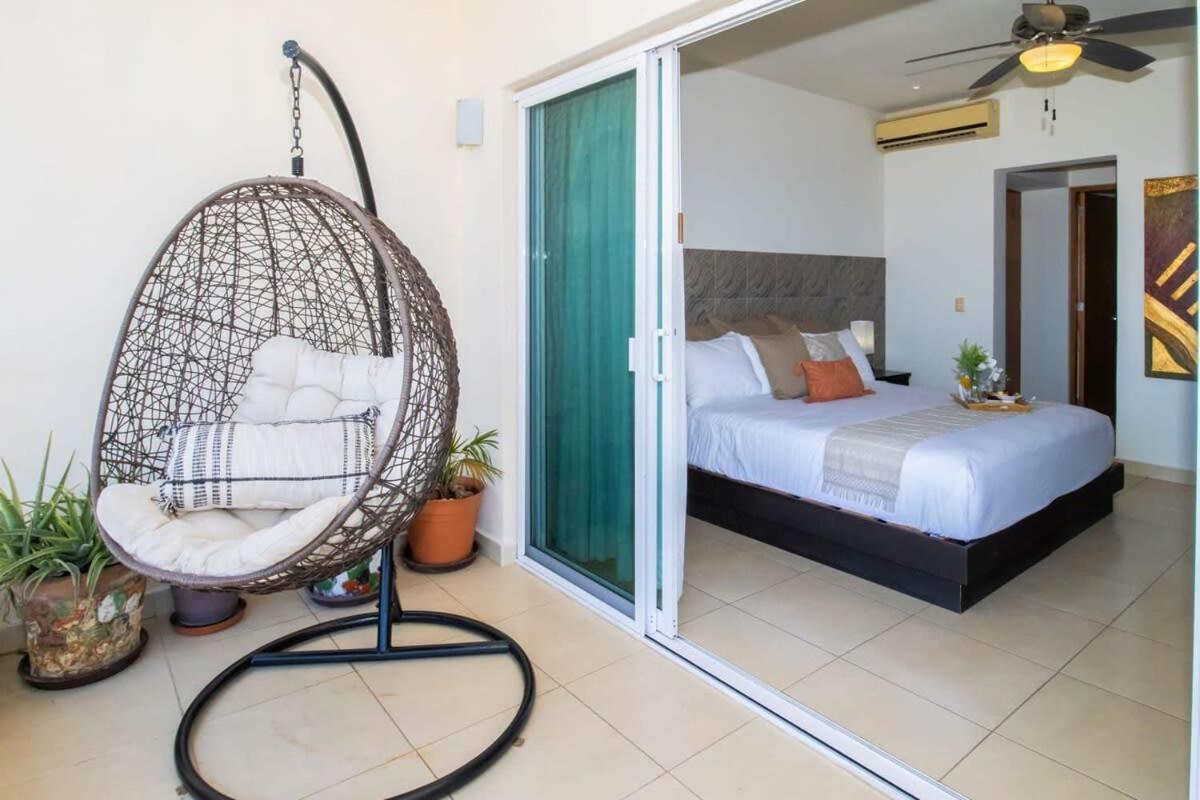 Ocean Views Pool Whirlpool Gym Beach 7 Blocks Apartment *