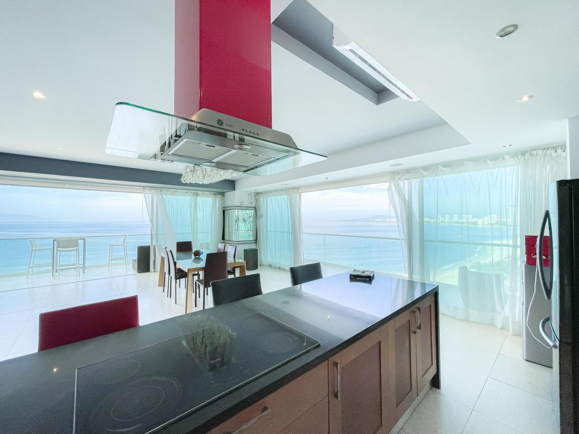 Luxury Peninsula *
