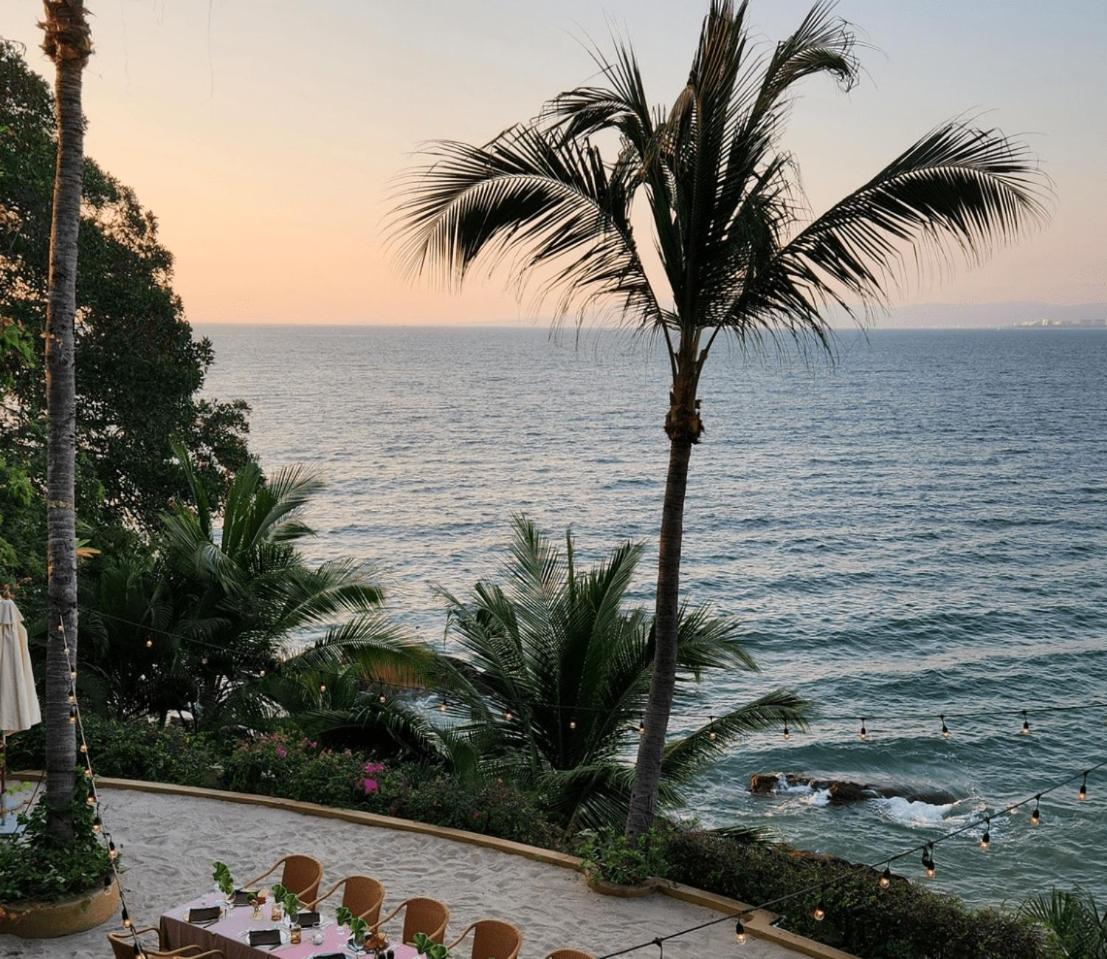Beachfront Summer Villa Puerto Vallarta