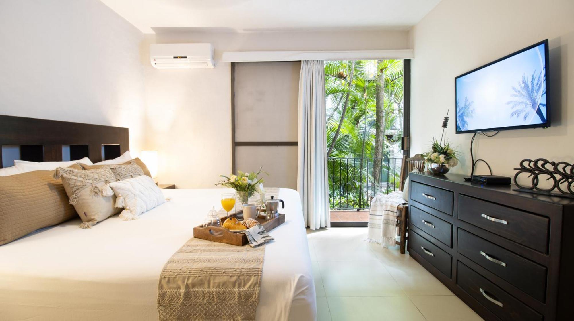 Cozy Tropical Oasis Close To Beach And Shops Apartment Puerto Vallarta