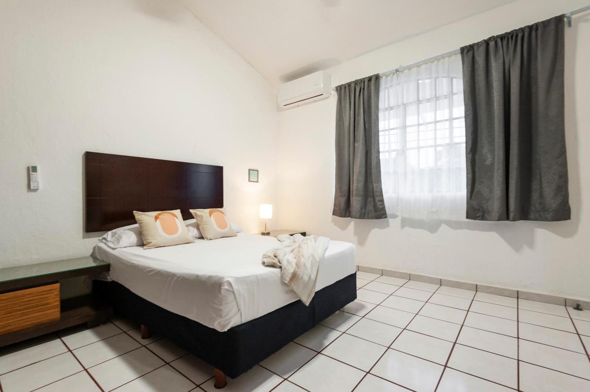 Cozy Near Versalles Apartment Puerto Vallarta
